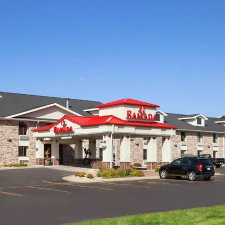 מלון Ramada By Wyndham Wisconsin Dells I-90 מראה חיצוני תמונה
