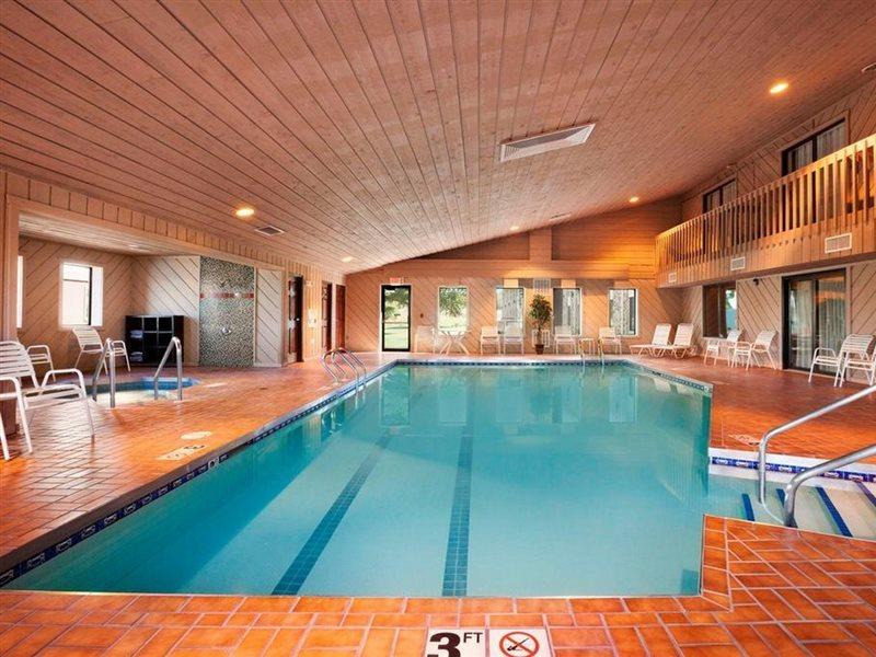 מלון Ramada By Wyndham Wisconsin Dells I-90 מראה חיצוני תמונה