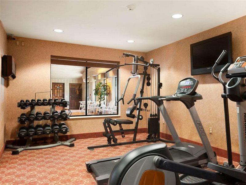 מלון Ramada By Wyndham Wisconsin Dells I-90 מראה חיצוני תמונה