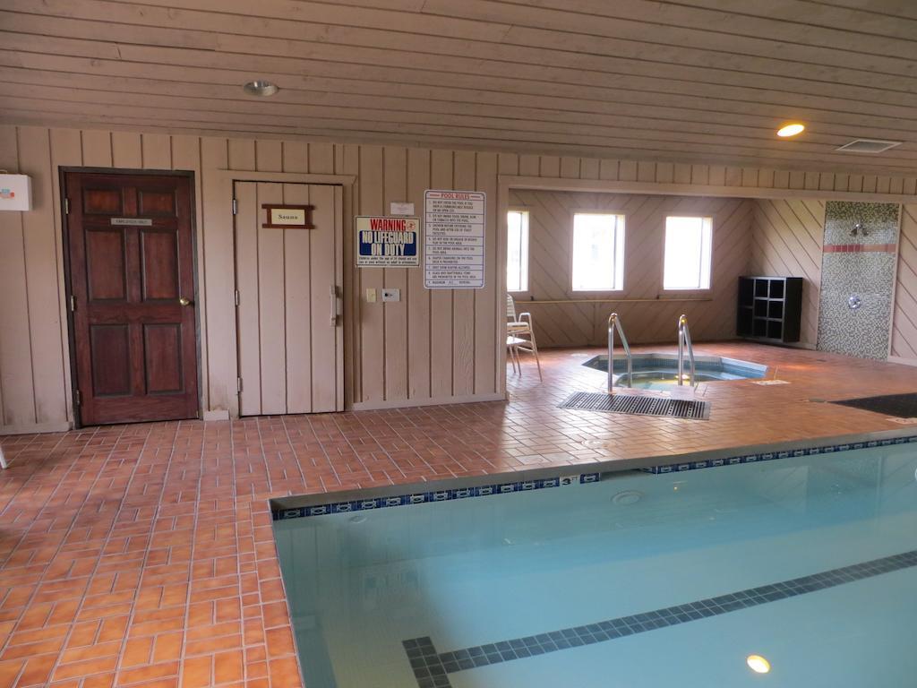 מלון Ramada By Wyndham Wisconsin Dells I-90 מראה חיצוני תמונה